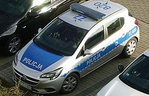 "Uprzejmy" senior z Targówka. Zarysował auto kluczami