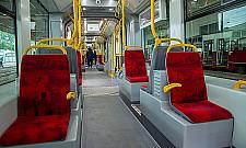 Nowe tramwaje dla Warszawy. Koniec z piskiem na zakrętach?