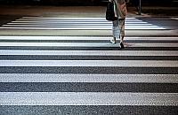 Połowę śmiertelnych wypadków z udziałem pieszych spowodowali piesi. Raport drogowców