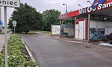 Rowerem po Połczyńskiej. "Częste kolizje" czy zero problemów?