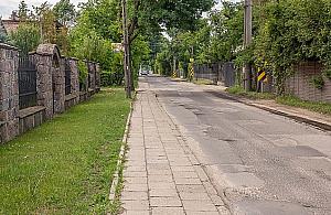 Kolejarze storpedują przebudowę Szynowej? Ulica czeka od lat