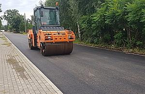 Cywilizacja dotarła. Najpierw kanalizacja, teraz asfalt