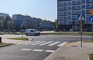 Skrzyżowanie-prowizorka zostanie na Jelonkach. "To jest absurd"