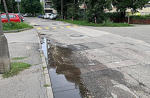 Renesansowa, czyli ziemia niczyja. "Remont potrzebny od zaraz"