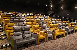 Nowe kino na Woli. Bilety po 55 zł, w wystroju prawdziwy Oscar