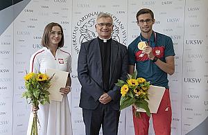 Mistrz olimpijski studiuje na Bielanach. "Medal napędza do pracy"