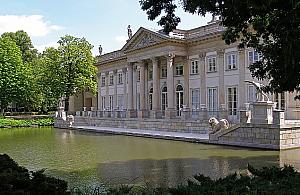 Zamknęli Łazienki w ostatniej chwili. "Niesamowity brak szacunku"