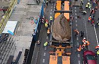 Ogromny głaz nie wróci na Chmielną