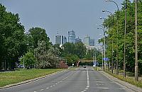 Tramwaj do Wilanowa - zw꿱 jezdnie, zburz� k�adki