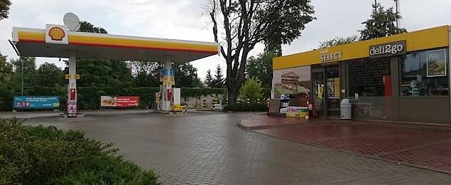 Woda w paliwie na stacji przy Zegrzyńskiej. Shell przeprasza