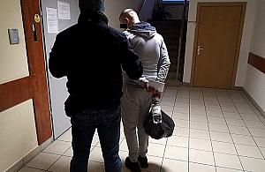 Napadł z nożem na własną babcię. Staruszka w szpitalu