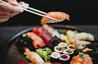 Wędrówki po kulinarnej Białołęce. Shizen Sushi, Chaczapuri i BoBoQ