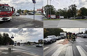 Wojskowe auto zderzyło się z cysterną. Modlińska zablokowana