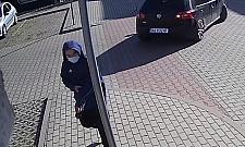 Szukają złodziei z Wiśniowego Sadu. Ukradli skuter wodny