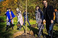 Zasadzili drzewa ku czci "matki polskiego feminizmu"