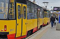 Od wtorku zwężają odcinek Wolskiej. Poszerzą przystanek do 6,5 metra