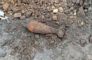 Wykopali na budowie dziesięć granatów. Ślady wojny na Żeraniu