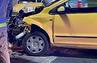 Poważny wypadek na Modlińskiej. Dwie osoby w szpitalu