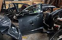 Lexus z Bielan trafił do dziupli pod Węgrowem. Niewiele z niego zostało