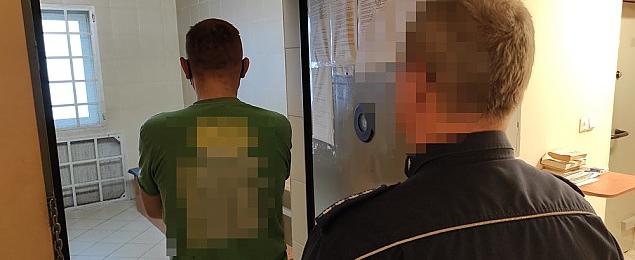Zaatakował ochroniarza nożem. Odpowie za usiłowanie zabójstwa