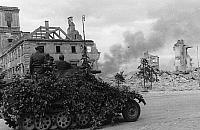 Tak, to jest Zamek Kr�lewski. Nieznane zdj�cia z 1944 roku [FILM]