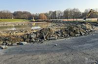 Staw na Polu Mokotowskim zaorany. "Budujemy zbiornik dla płazów"