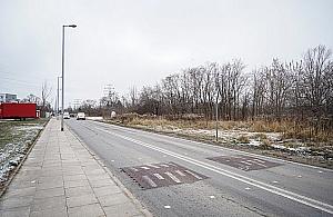 Zamontowali progi na Myśliborskiej. Czy kiedykolwiek zbudują Trakt Nadwiślański?