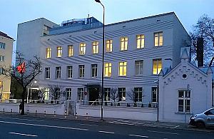 Atak na turecką ambasadę. Sprawca rzucił koktajl Mołotowa