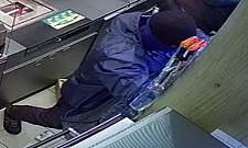 Zuchwała kradzież na Żeraniu. Policja prosi o pomoc