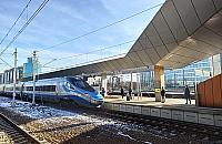 Warszawa Zachodnia nabiera kszta�t�w. Dwa perony oddane do u�ytku