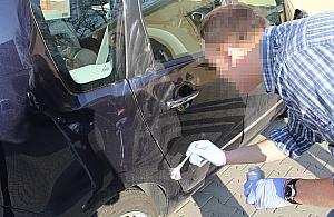 Emeryt porysował zaparkowany samochód. 76-latkowi grozi więzienie