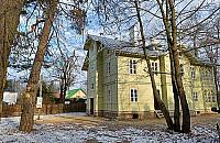 Lekcja zawodu w P�udach. �widermajer przy Fletniowej w roli g��wnej