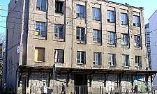 Solidarności róg Żelaznej: powstanie budynek z kamienną elewacją