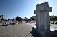 "Z dnia na dzień muszę mieć 4600 zł". Dlaczego grobu nie można opłacać w ratach?