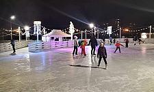 Wypożyczasz łyżwy, zostaw dowód. Klienci lodowiska oburzeni