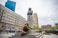 Zbudują parking podziemny. Rusza trzecia przebudowa placu Powstańców Warszawy