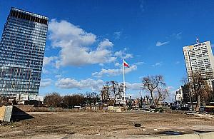 Czarny Kot zrównany z ziemią. Działka idzie na sprzedaż