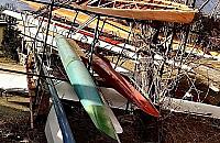 Łodzie w Porcie Żerańskim zniszczone. "Klubu nie stać na hangar"