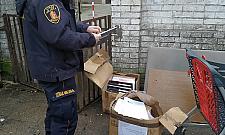 PESEL-e, adresy, numery paszportów. Dane osobowe w zwykłym śmietniku na Woli