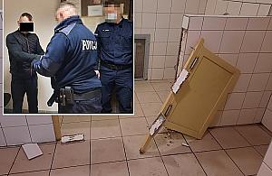 Zatrzymała go policja. Zdewastował toaletę w komisariacie