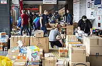 Zbi�rka dla Ukrainy trwa. Potrzebna �ywno�� i produkty higieniczne
