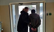 Policjant interweniował w dniu wolnym. Powstrzymał kradzież samochodu