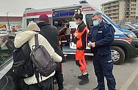 Kobieta zas�ab�a w drodze do o�rodka. "Straci�a na wojnie blisk� osob�"