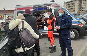 Kobieta zasłabła w drodze do ośrodka. "Straciła na wojnie bliską osobę"