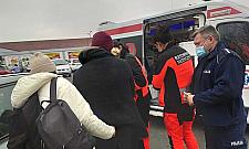 Kobieta zasłabła w drodze do ośrodka. "Straciła na wojnie bliską osobę"