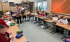 Zajęcia z psychologiem w bemowskich szkołach? "Liczne problemy po nauce zdalnej"