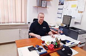 Policjant w ośrodku dla uchodźców. Obezwładnił agresora, uratował wolontariuszkę