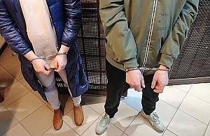 Okradli gościa podczas imprezy na Wrzecionie. Grozi im pięć lat za kratami