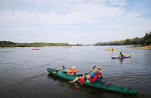 Bezpłatne spływy kajakowe dla mieszkańców Wawra?
