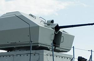 Naukowcy WAT badają lufy dział artylerii przeciwlotniczej